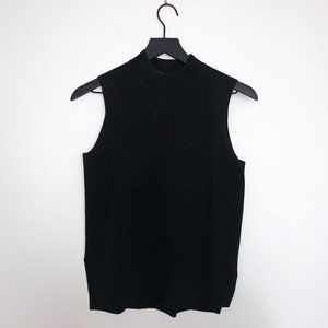 Uniqlo Sleeveless Knit Turtleneck